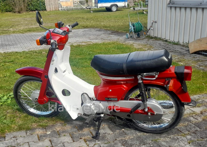 Honda C90 Super Cub