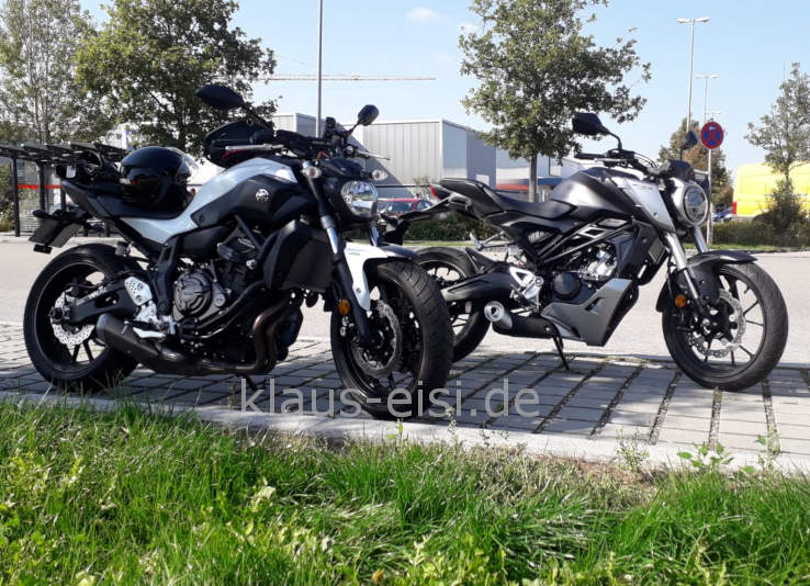 Yamaha MT07 Honda CB 125 R